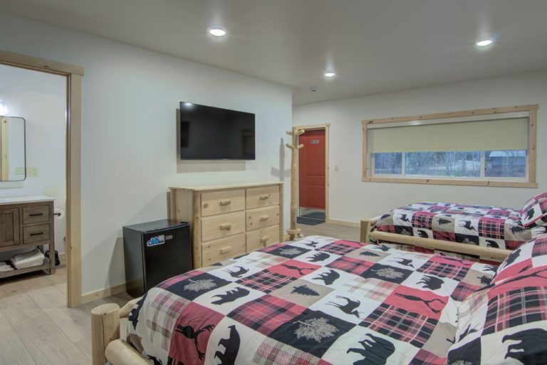 Lodging at Lundy's Black Bear Inn